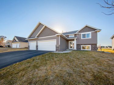 276 Tower Avenue, Dundas, MN 55019