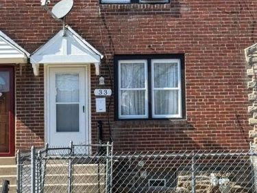 33 MERMONT CIRCLE, DARBY, PA 19023