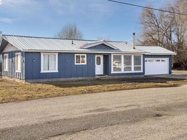 609 E 7th St., Alturas, CA 96101