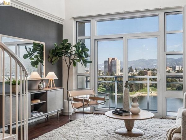 1 Lakeside Dr, Unit 911, Oakland, CA 94612