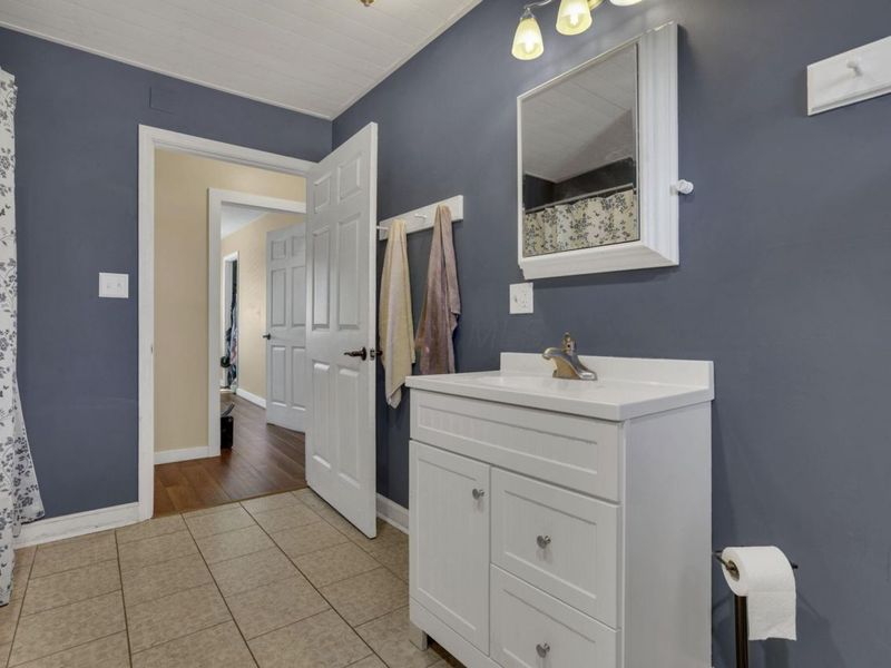 328 Cline Court , Ashville, OH 43103 Photo 17