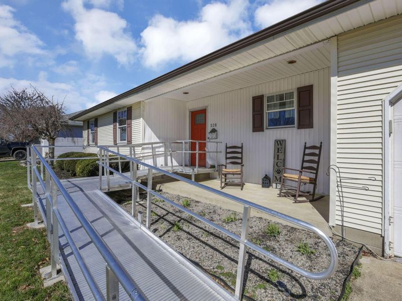 328 Cline Court , Ashville, OH 43103 Photo 3