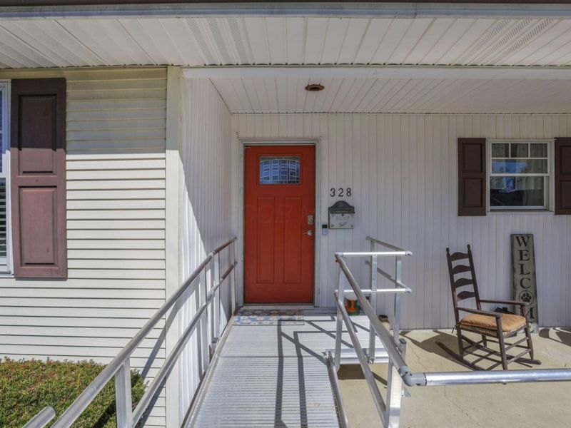 328 Cline Court , Ashville, OH 43103 Photo 4