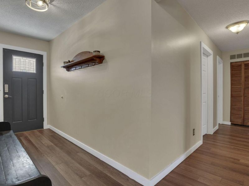 328 Cline Court , Ashville, OH 43103 Photo 5