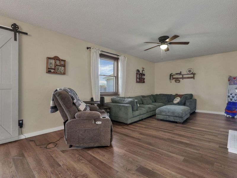 328 Cline Court , Ashville, OH 43103 Photo 6