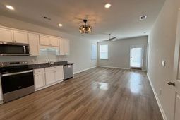 194 Cassina Dr. photo 4