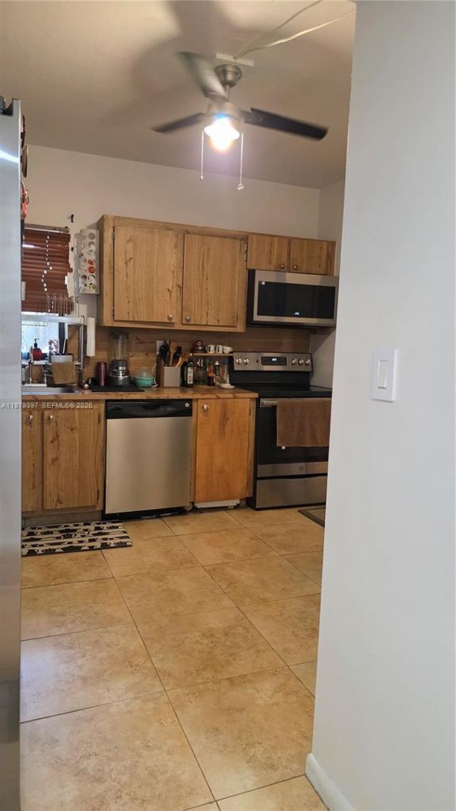 750 NE 199th St, Unit 101H, Miami, FL 33179 Photo