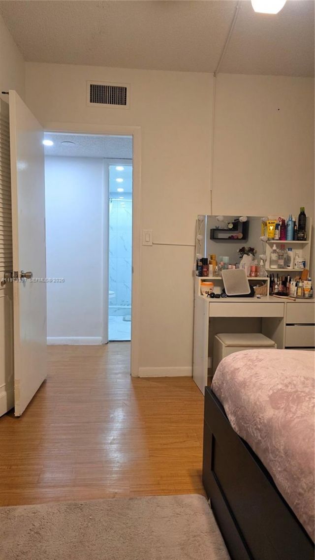 750 NE 199th St, Unit 101H, Miami, FL 33179 Photo