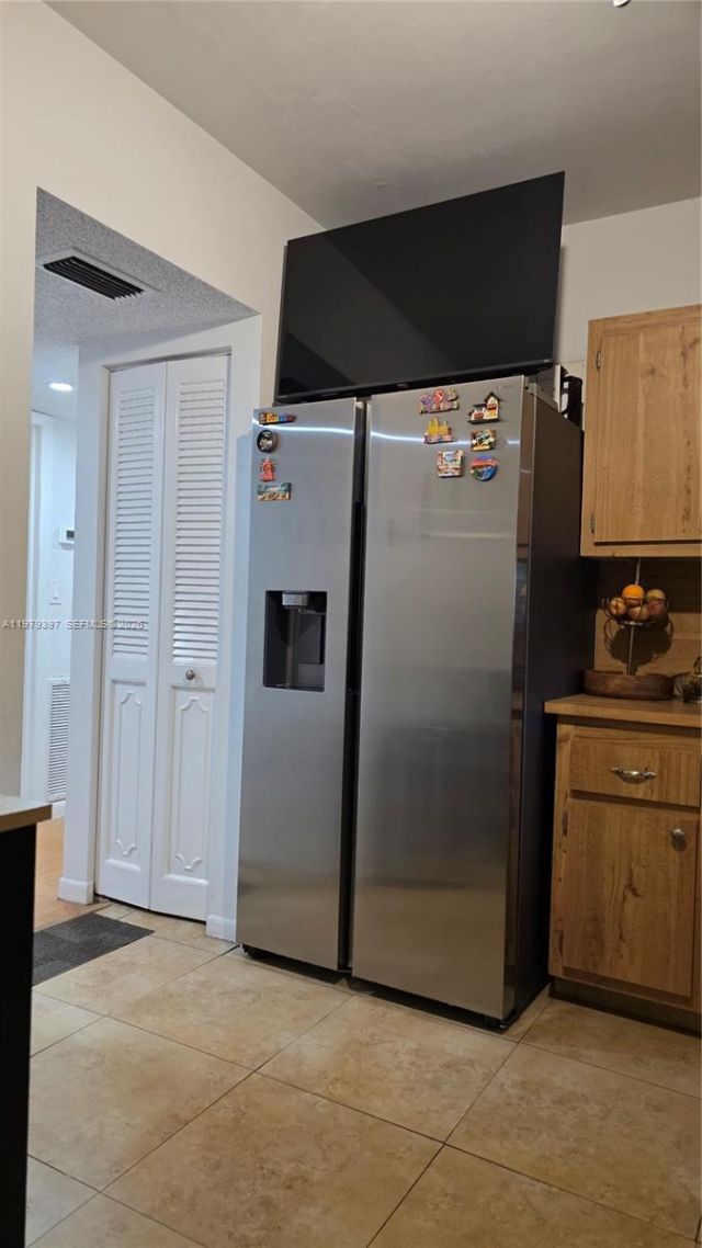 750 NE 199th St, Unit 101H, Miami, FL 33179 Photo