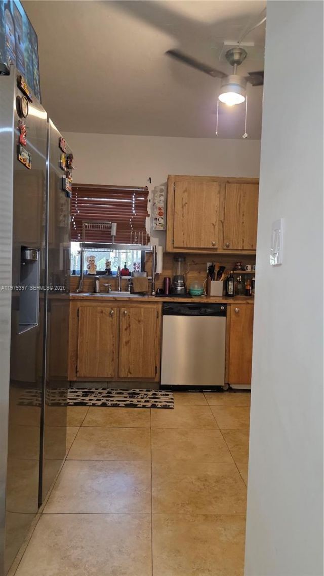 750 NE 199th St, Unit 101H, Miami, FL 33179 Photo