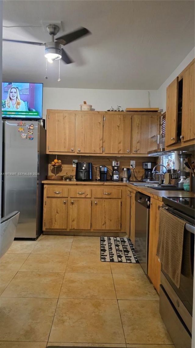 750 NE 199th St, Unit 101H, Miami, FL 33179 Photo