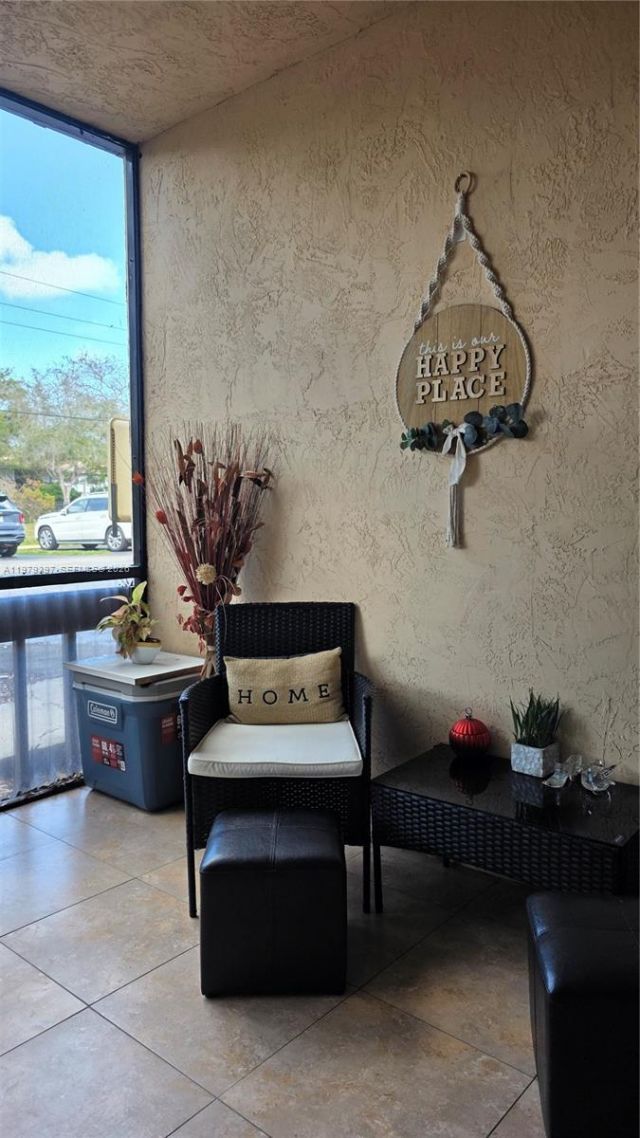 750 NE 199th St, Unit 101H, Miami, FL 33179 Photo