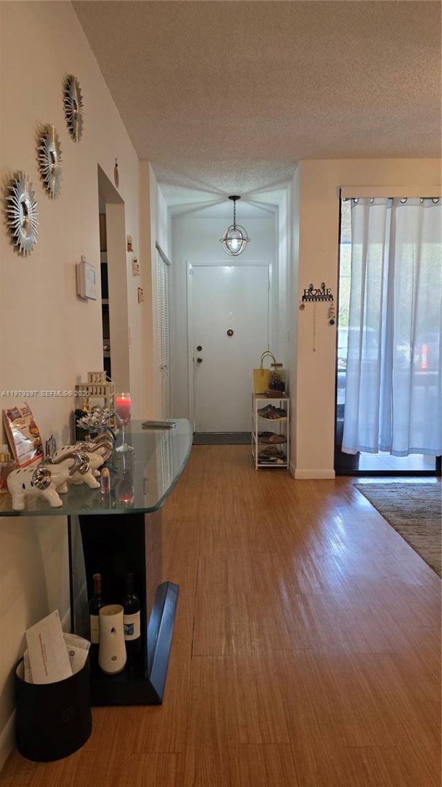 750 NE 199th St, Unit 101H, Miami, FL 33179 Photo