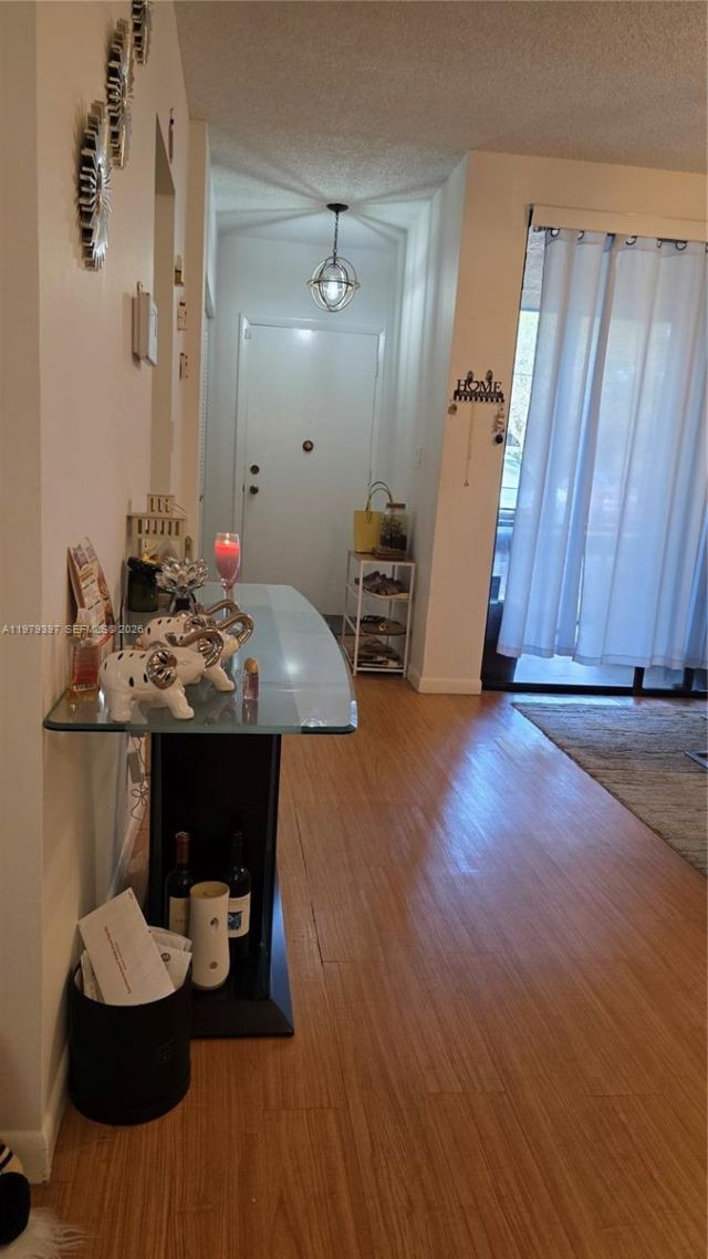 750 NE 199th St, Unit 101H, Miami, FL 33179 Photo