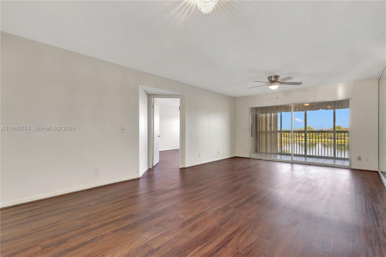 13001 SW 11th Ct, Unit 401A, Pembroke Pines, FL 33027 Photo