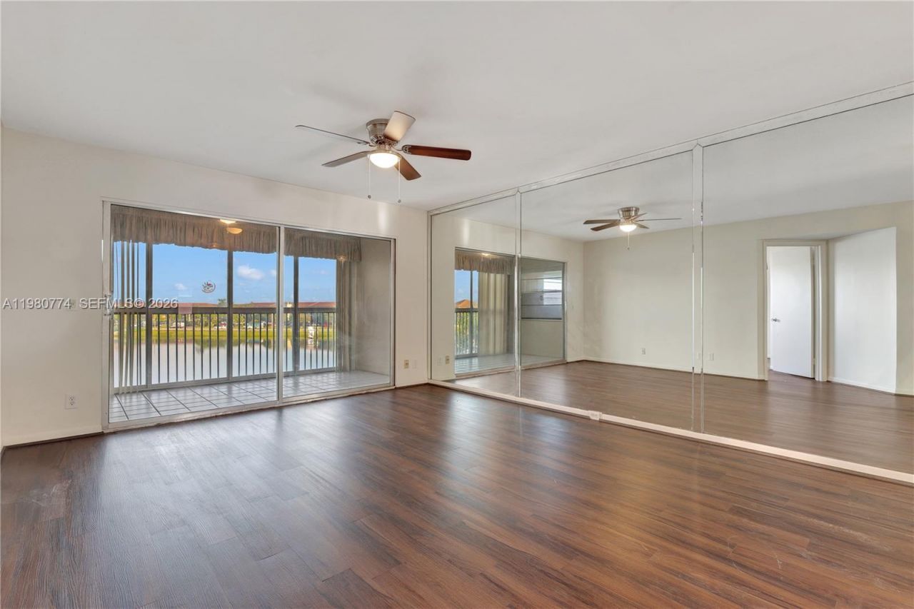 13001 SW 11th Ct, Unit 401A, Pembroke Pines, FL 33027 Photo
