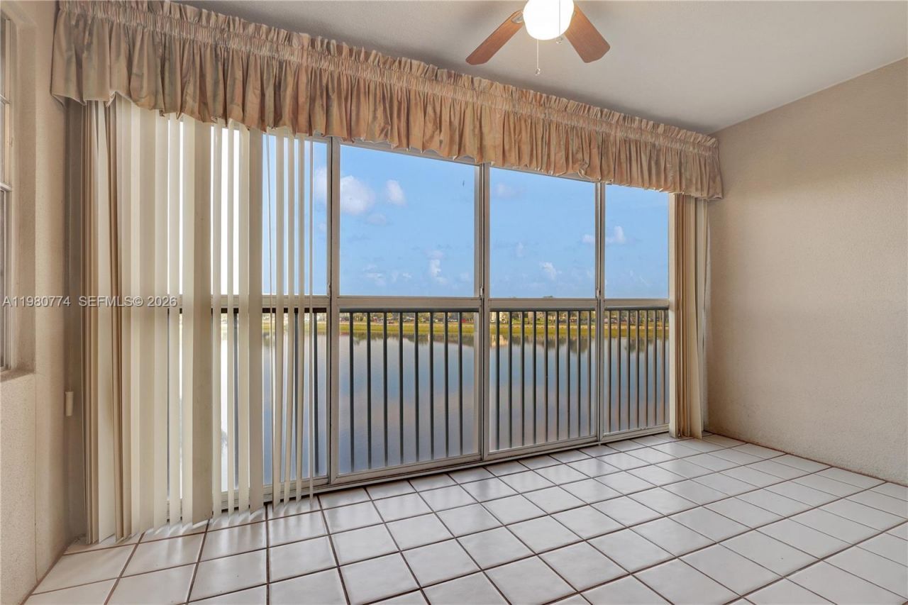 13001 SW 11th Ct, Unit 401A, Pembroke Pines, FL 33027 Photo