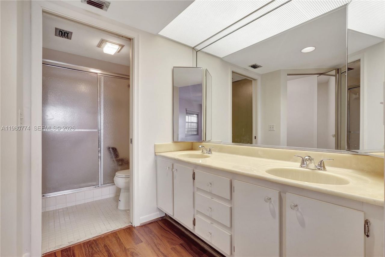 13001 SW 11th Ct, Unit 401A, Pembroke Pines, FL 33027 Photo