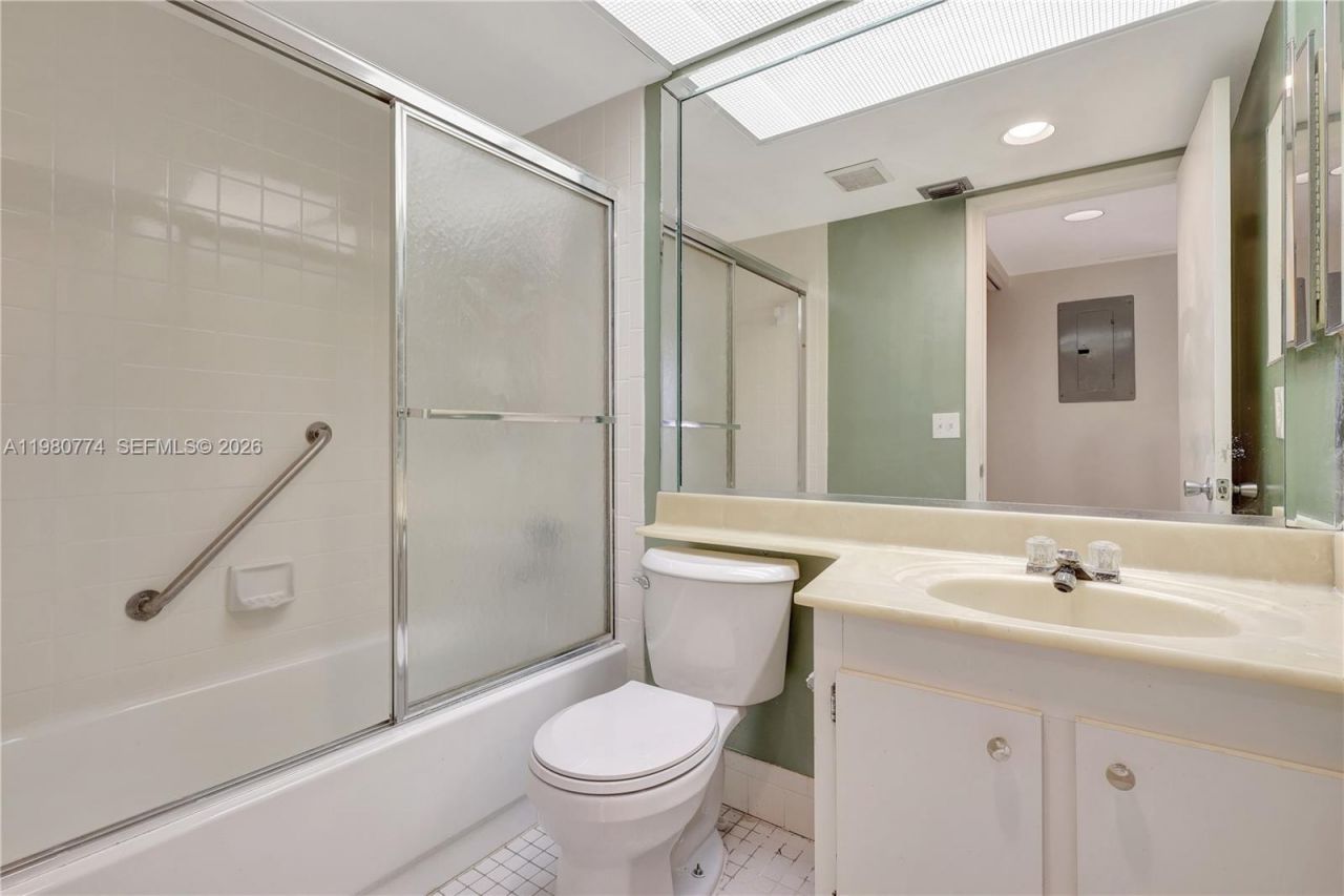 13001 SW 11th Ct, Unit 401A, Pembroke Pines, FL 33027 Photo