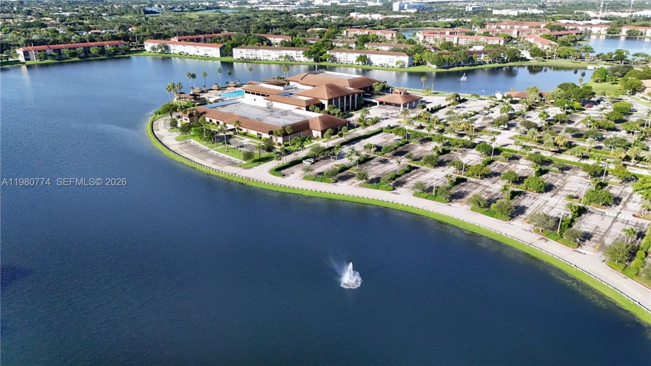 13001 SW 11th Ct, Unit 401A, Pembroke Pines, FL 33027 Photo