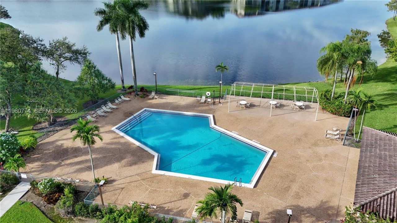 13001 SW 11th Ct, Unit 401A, Pembroke Pines, FL 33027 Photo