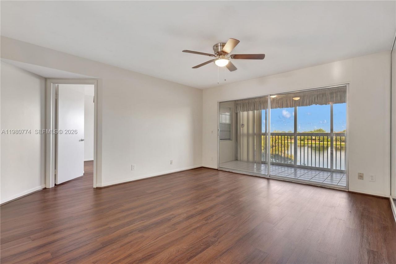 13001 SW 11th Ct, Unit 401A, Pembroke Pines, FL 33027 Photo