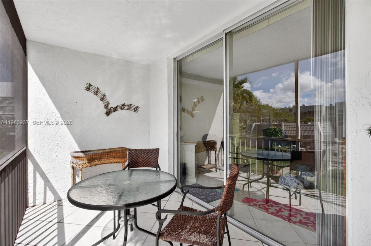 6600 Royal Palm Blvd, Unit 207B, Margate, FL 33063 Photo