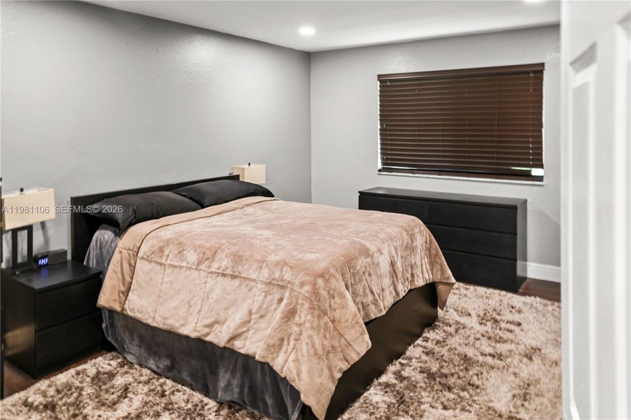 6037 SW 19th St , North Lauderdale, FL 33068 Photo