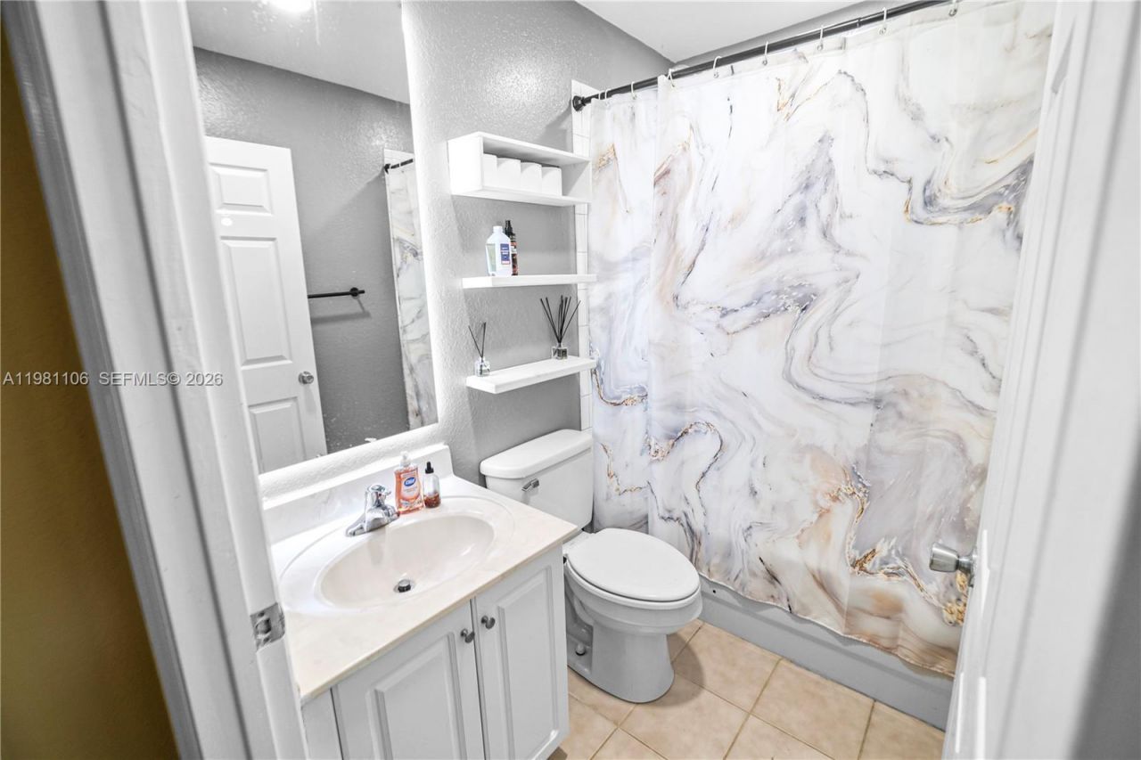 6037 SW 19th St , North Lauderdale, FL 33068 Photo