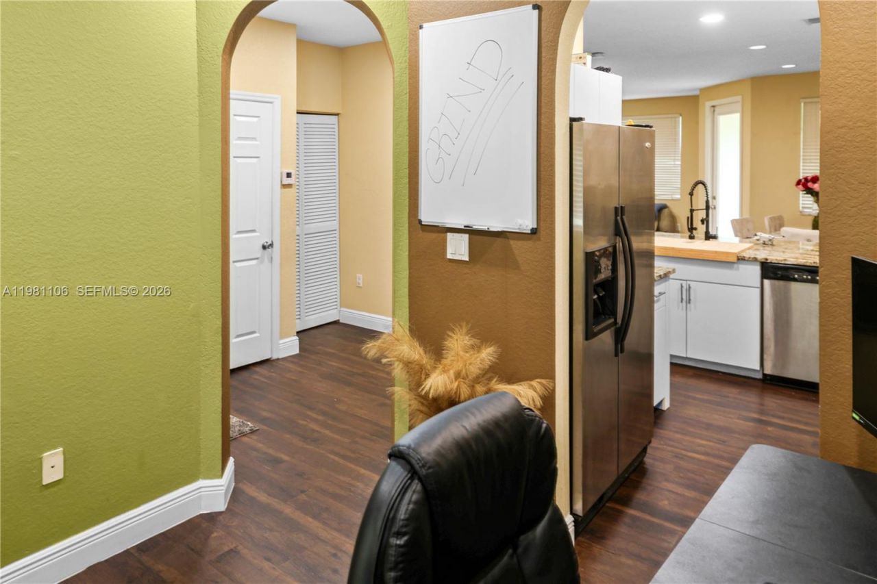 6037 SW 19th St , North Lauderdale, FL 33068 Photo