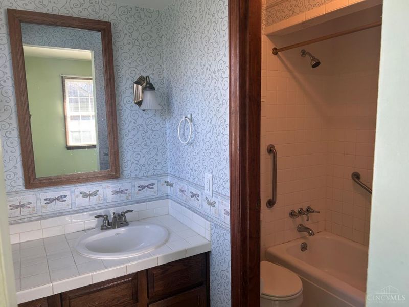 1944 Creswell Drive, Springfield Twp., OH 45240 Photo 15