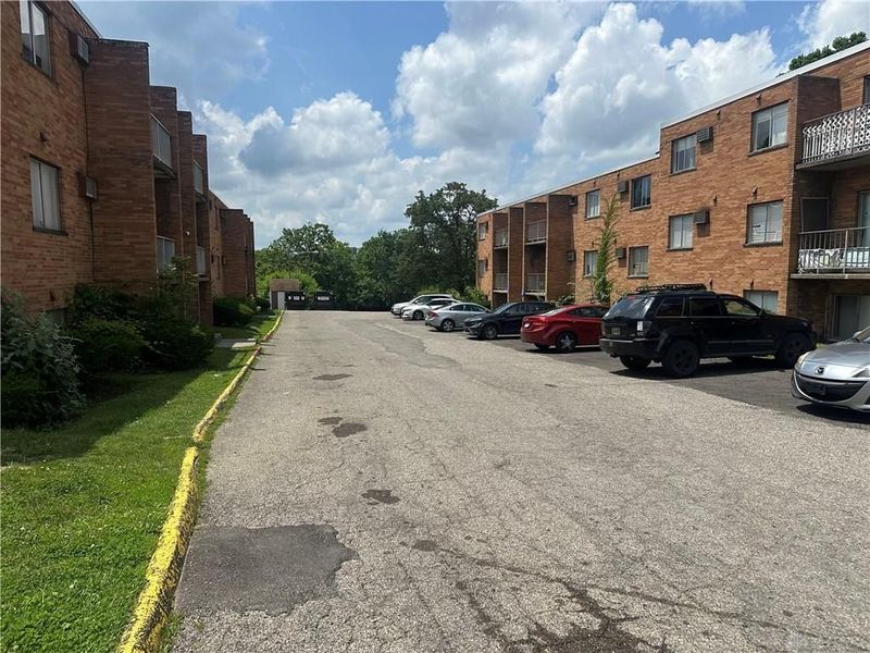 3089 McHenry Avenue, Unit 7, Cincinnati, OH 45211 Photo 2