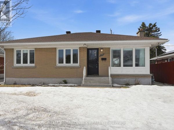 1106 Checkers Road, Ottawa, ON K2C2S4