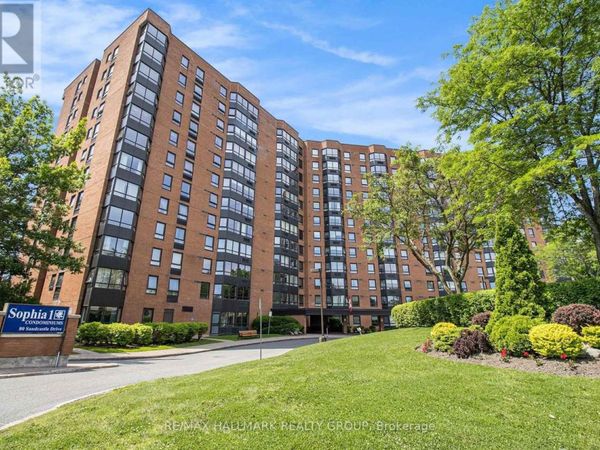 80 Sandcastle Drive, Unit 616, Ottawa, ON K2H9E7