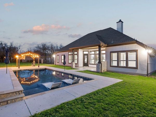 112 Red Mulberry WAY, Leander, TX 78641