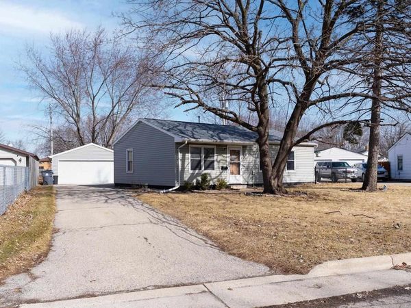223 JANE COURT, Neenah, WI 54956