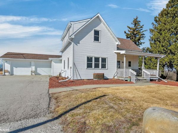 22106 R45 Highway, New Virginia, IA 50210