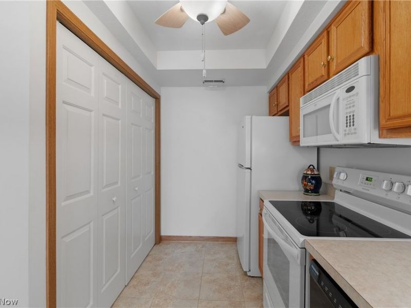 4124 Tannybrooke Lane NW, Unit 16-D, Canton, OH 44718 Photo 11