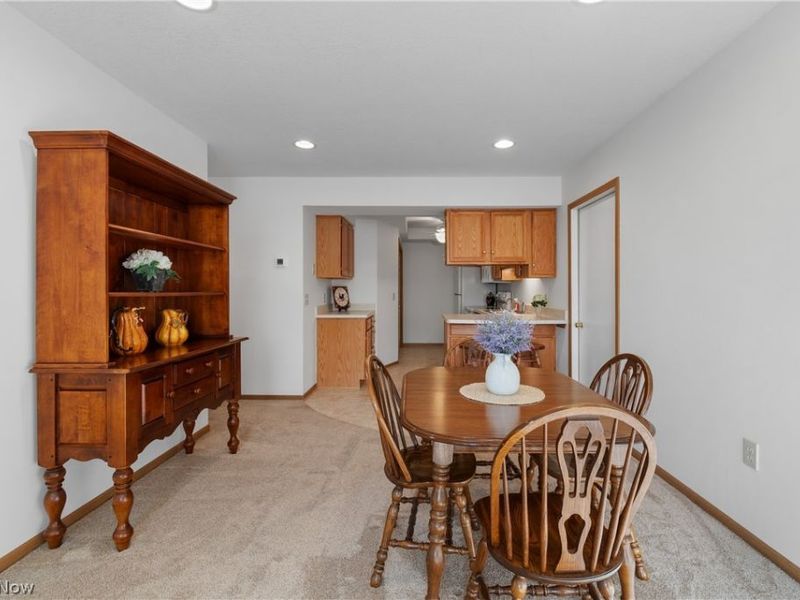 4124 Tannybrooke Lane NW, Unit 16-D, Canton, OH 44718 Photo 8