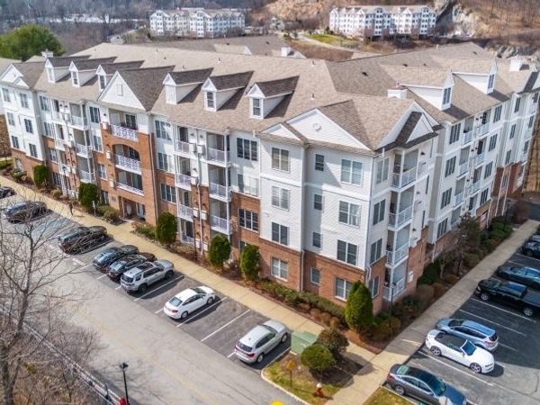 1408 Wharton Ct, Riverdale, NJ 07457