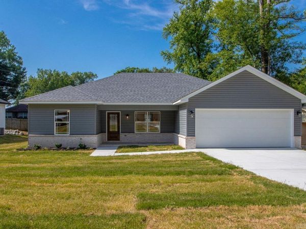 212 Pineview Avenue, Sherwood, AR 72120