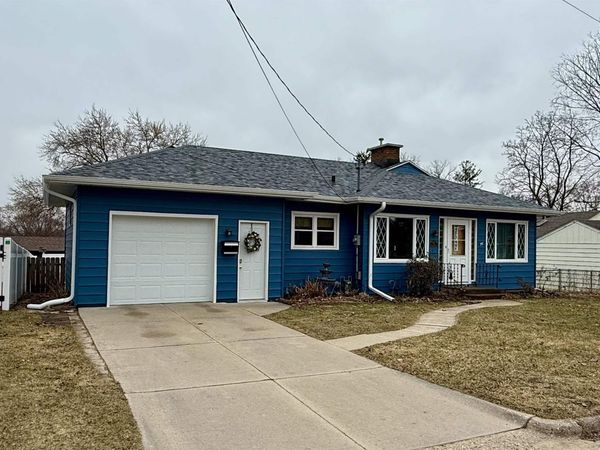 407 Wilson Street, Edgerton, WI 53534