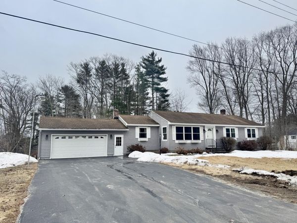 9 Greenacre Road, Old Orchard Beach, ME 04064