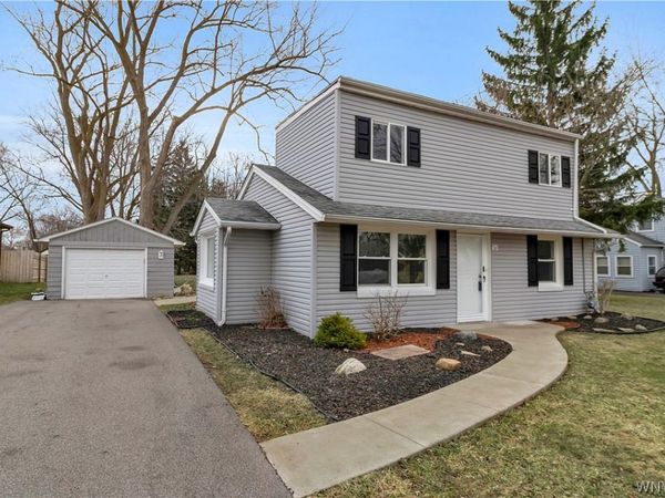 363 Country Parkway, Williamsville, NY 14221