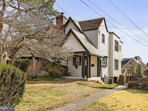 633 GEORGES LANE, ARDMORE, PA 19003