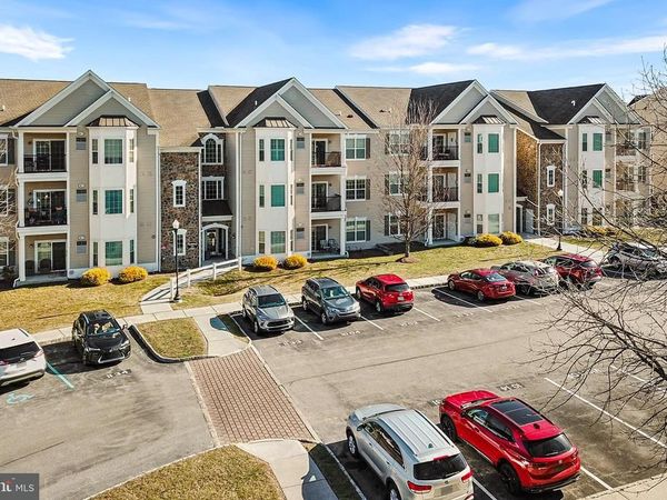 1022 CREEKSIDE DRIVE, BROOKHAVEN, PA 19015