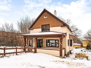 706 E 11th Street, Duluth, MN 55805