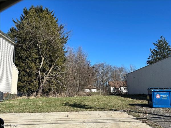 624 Steel Street , Youngstown, OH 44509