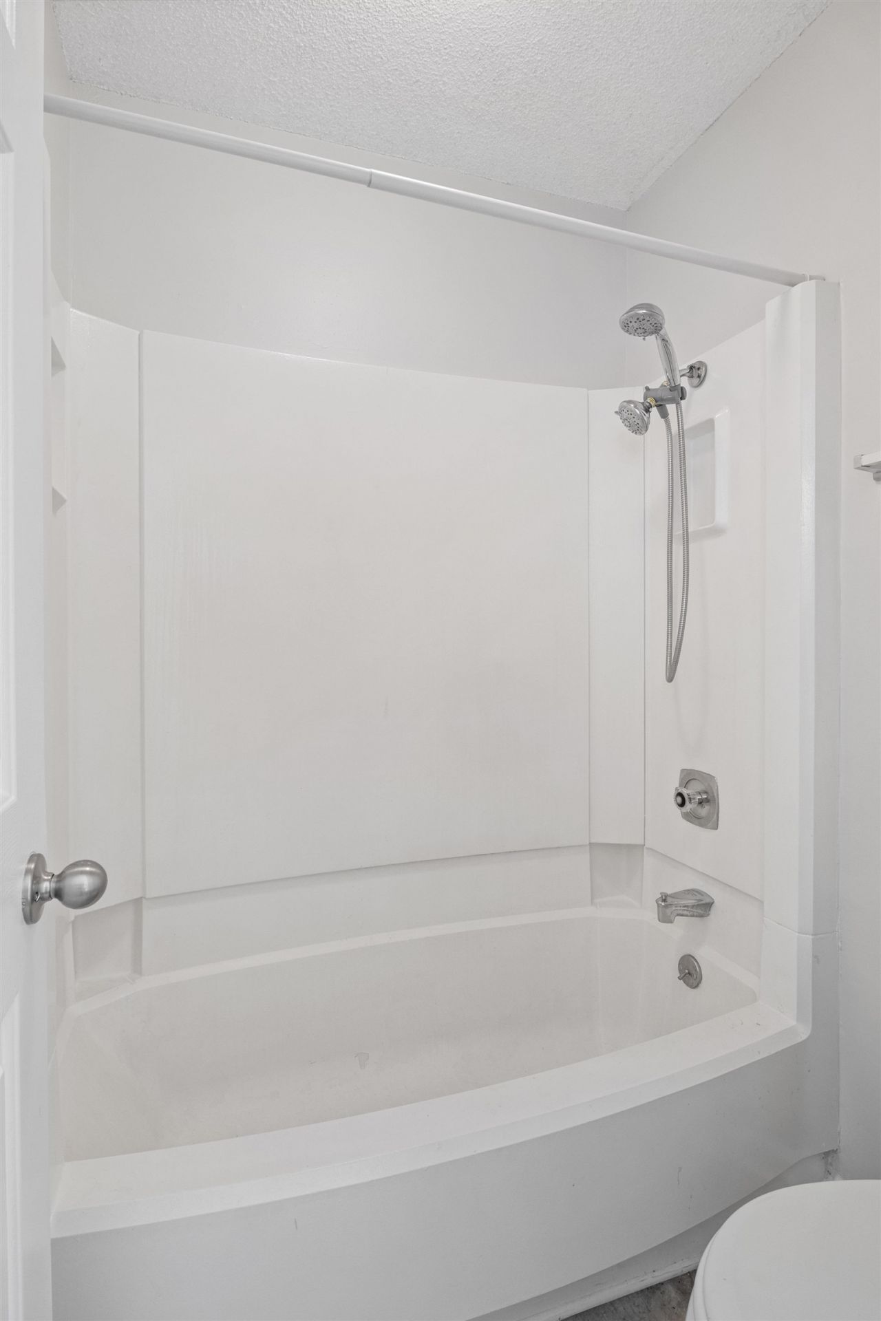 2005 Havens Dr. Photo 27