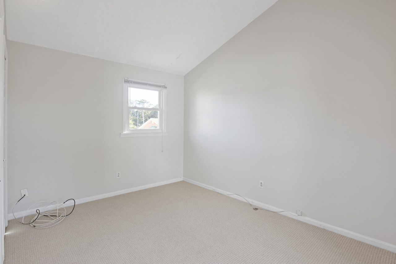 2005 Havens Dr. Photo 28